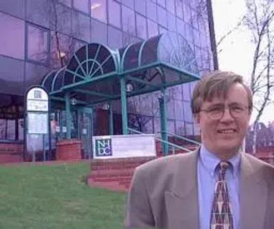 Cllr Steve Jarvis outside the NHDC offices